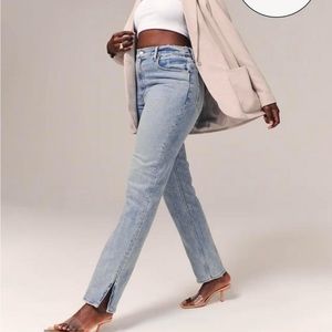 Abercrombie 90s Ultra High Rise Straight Jean (CURVE LOVE)